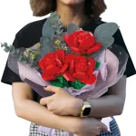 دسته گل لگویی رز قرمز