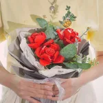 دسته گل لگویی رز قرمز - Image 4