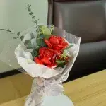 دسته گل لگویی رز قرمز - Image 5